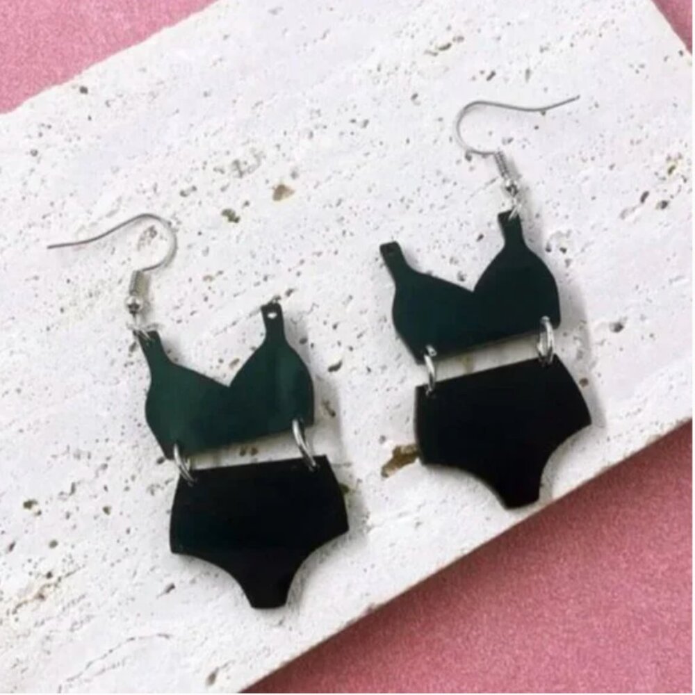 ⭐️❤️ FREE Swimsuit Bikini Drop Graphic Art Boho Peasant Hipster Hippie Earrings